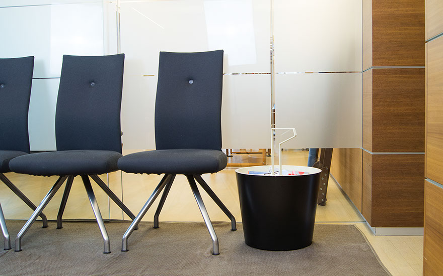 Wartesaal Praxis Lindenthal Köln.